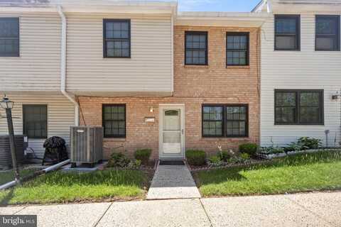 28 SAWMILL RUN, NORRISTOWN, PA 19401