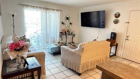 8560 SW 212th St, Cutler Bay, FL 33189