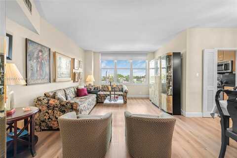 4747 Collins Ave, Miami Beach, FL 33140