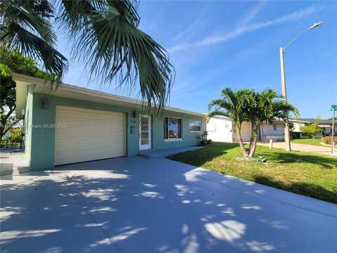 4519 NW 49th Dr, Tamarac, FL 33319
