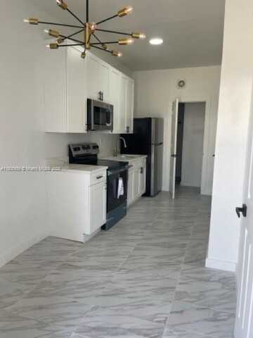 7840 NW 5th Ave, Miami, FL 33150