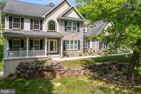 304 IRON VALLEY DRIVE, LEBANON, PA 17042