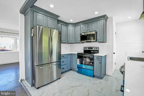 565 MASTER STREET, POTTSTOWN, PA 19464