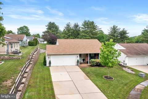 104 LAKE VIEW COURT, COLUMBUS, NJ 08022