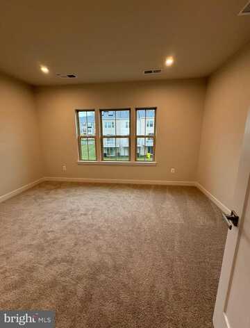 132 BETHLEHEM PLACE, BROOKLYN PARK, MD 21225