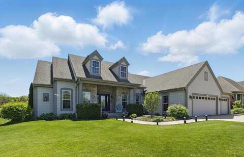 4339 W Forest Hill Ave, Franklin, WI 53132