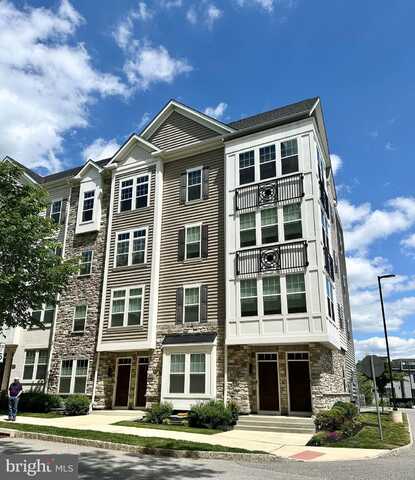 201 CHARLES ELLIS DRIVE, NEWTOWN SQUARE, PA 19073