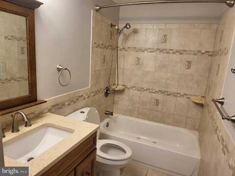 29 VICTORIA MANOR COURT, SICKLERVILLE, NJ 08081