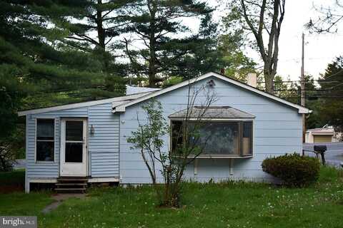416 N HUNTER HIGHWAY, DRUMS, PA 18222