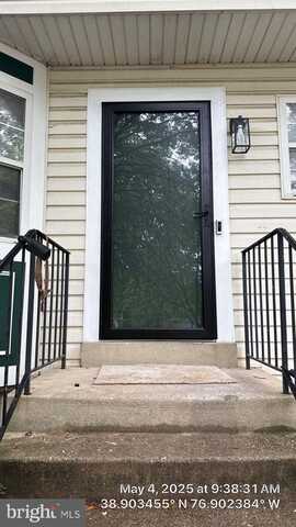 913 FLORES STREET, CAPITOL HEIGHTS, MD 20743