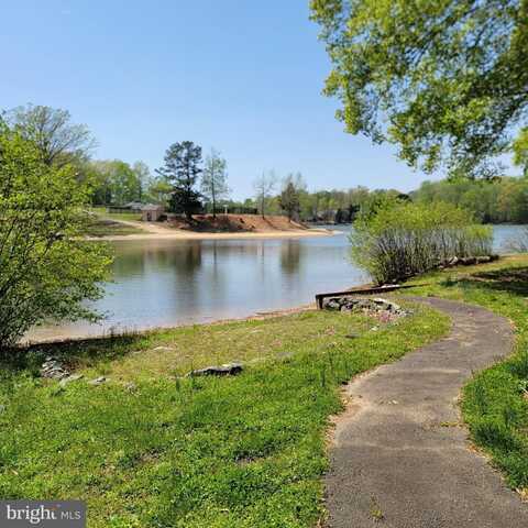 10 MAHON CIRCLE, RUTHER GLEN, VA 22546