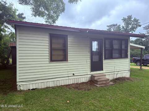 518 Jones St Street, New Hebron, MS 39140