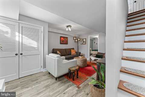 1602 W STREET NE, WASHINGTON, DC 20018