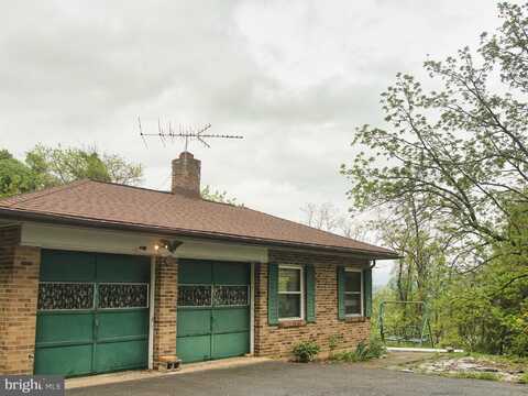7880 CHAMBERS HILL ROAD, HARRISBURG, PA 17111