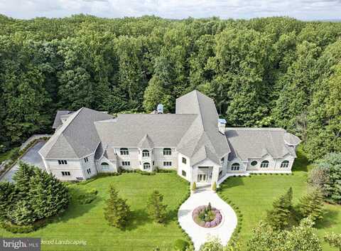 6 EVAN WAY, PIKESVILLE, MD 21208