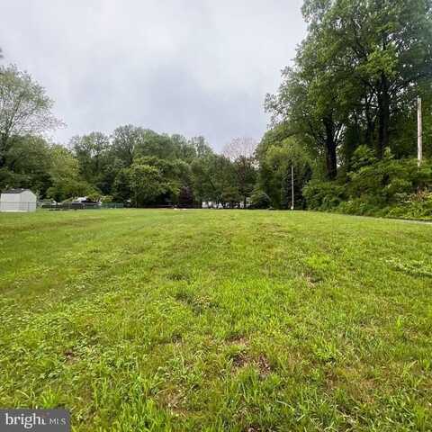 3207 UPPER VALLEY ROAD, PARKESBURG, PA 19365