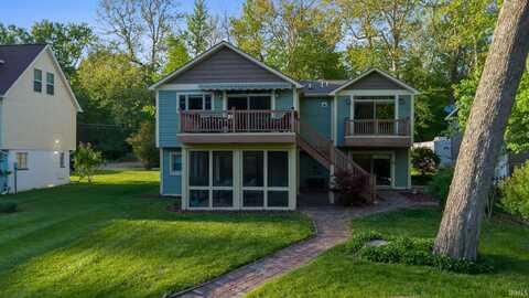 1124 N Diamond Point Court, Monticello, IN 47960