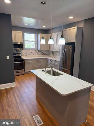 2803 THE ALAMEDA, BALTIMORE, MD 21218