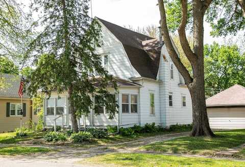 120 W Adair, Shell Rock, IA 50670