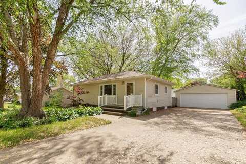 3919 Hillside Drive, Cedar Falls, IA 50613