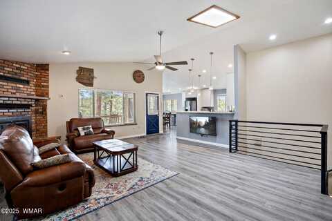 1080 N 47Th Drive, Show Low, AZ 85901