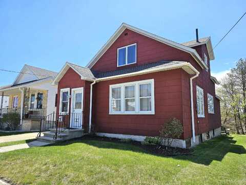 107 Arbutus, Manistique, MI 49854