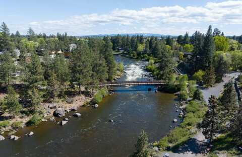 1565 NW Wall Street, Bend, OR 97703