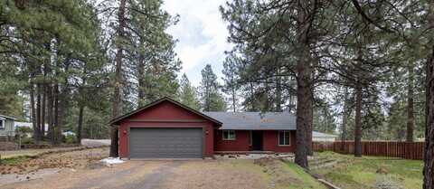19615 River Woods Circle, Bend, OR 97702