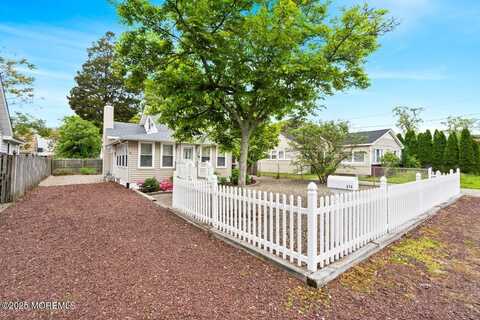214 Garfield Avenue, Toms River, NJ 08753