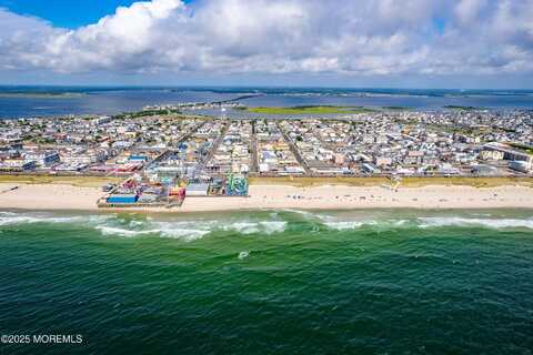 1418 Boulevard, Seaside Heights, NJ 08751