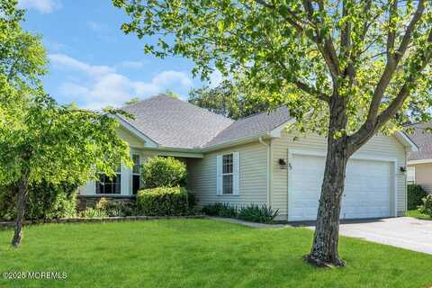 33 Meadows Lane, Whiting, NJ 08759