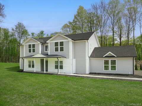 82 Hampton Road, Marlboro, NY 12542