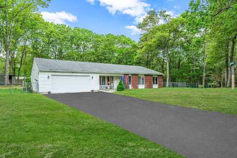 36 Scout Trail, Ridge, NY 11961