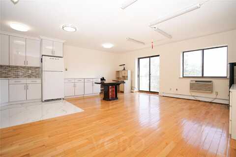 147-45 Barclay Avenue, Flushing, NY 11355