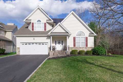 2 Joshua Court, Wading River, NY 11792