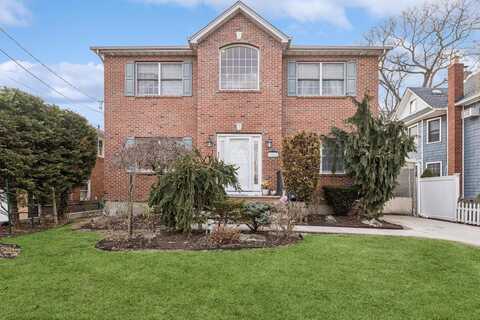 2062 Sherman Street, Merrick, NY 11566