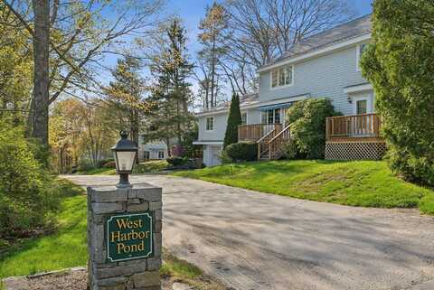 3 W Harbor Pond Road, Boothbay Harbor, ME 04538