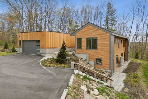 6 Prout Place, Cape Elizabeth, ME 04107