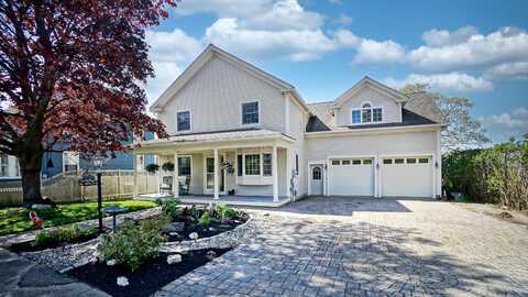101 Parrott Street, South Portland, ME 04106