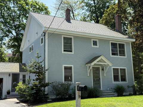 28 Stone Drive, Cape Elizabeth, ME 04107