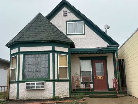 414 2nd Avenue, Edgemont, SD 57735