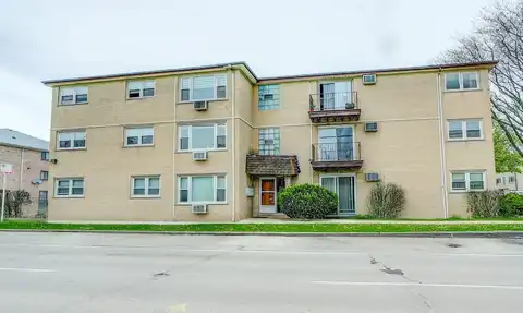 8758 W Berwyn Avenue, Chicago, IL 60656