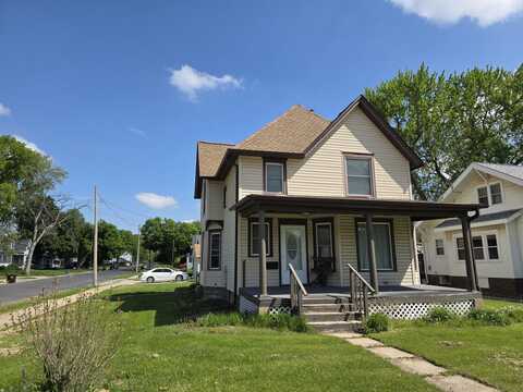 401 Dixon Avenue, Rock Falls, IL 61071