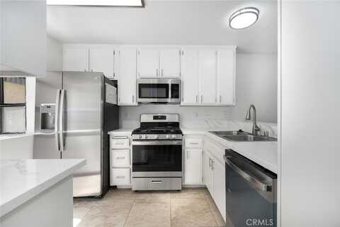 12750 Centralia Street, Lakewood, CA 90715