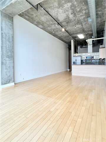 645 W 9th Street, Los Angeles, CA 90015