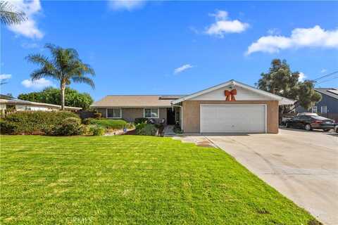 10695 LINDEN Avenue, Bloomington, CA 92316