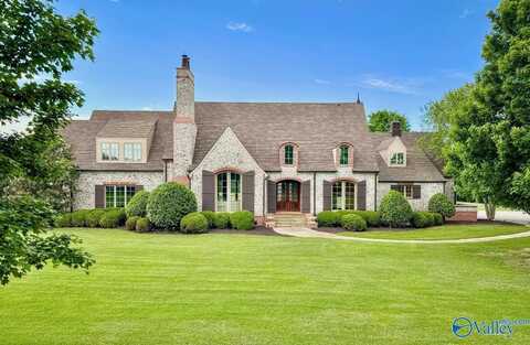 2400 Breeding Drive, Hartselle, AL 35640