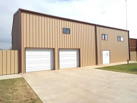 305 Fisher St, Sweetwater, TX 79556