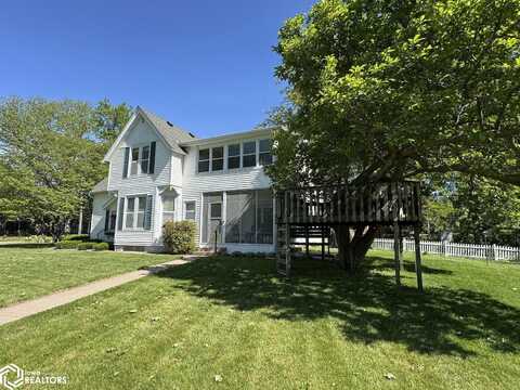 2040 Highland Avenue, Burlington, IA 52601