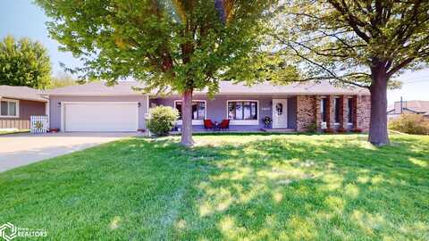 1265 Division St, Garner, IA 50438